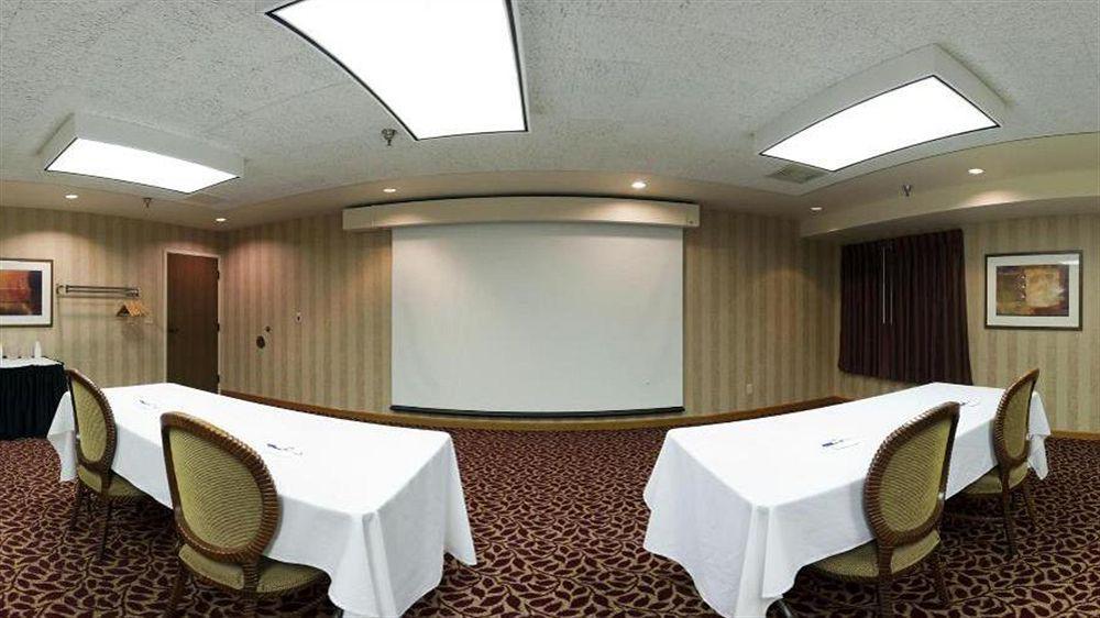 Holiday Inn Express Hotel Germantown - Northwest Milwaukee, An Ihg Hotel Exterior photo