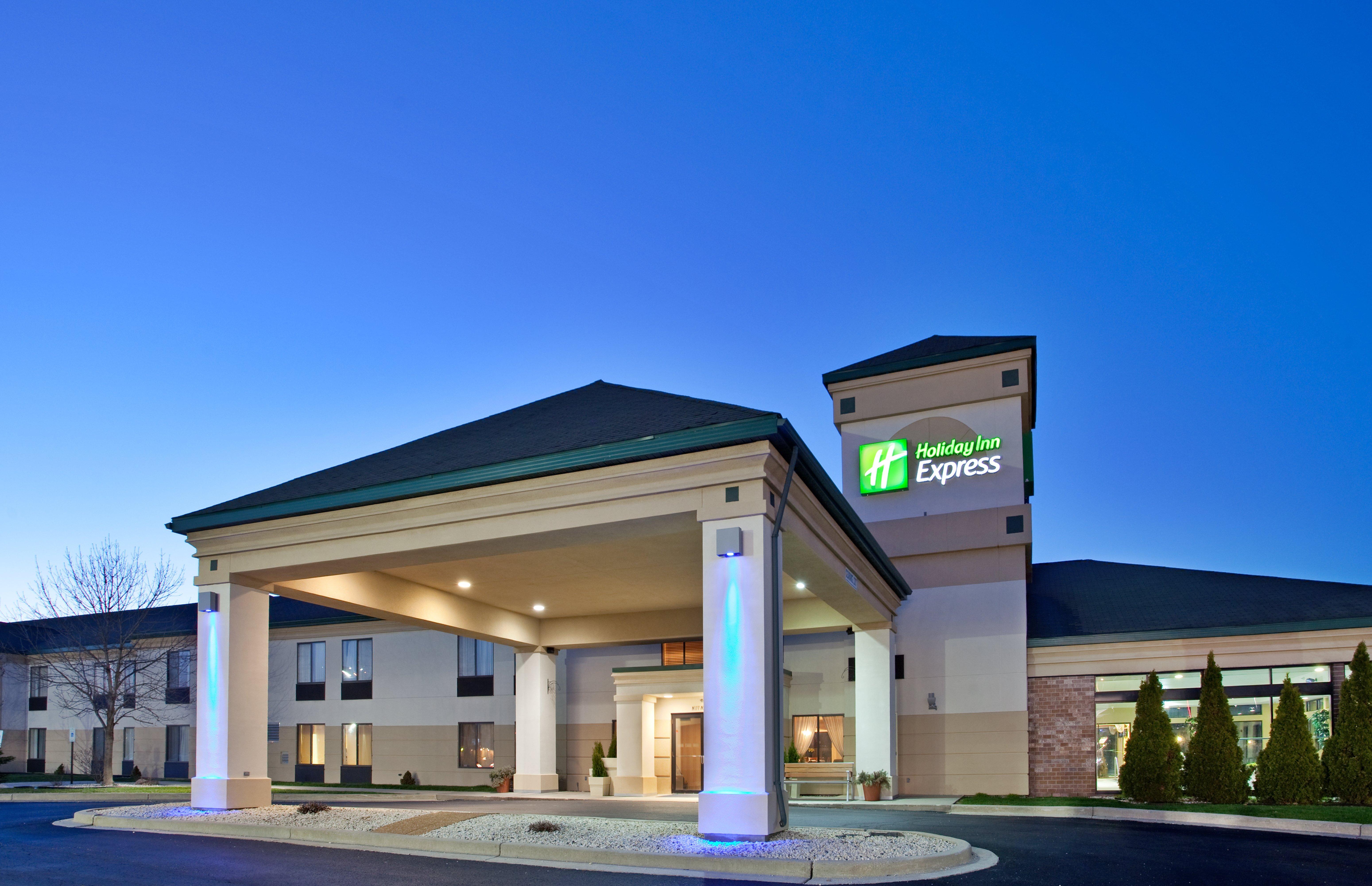 Holiday Inn Express Hotel Germantown - Northwest Milwaukee, An Ihg Hotel Exterior photo